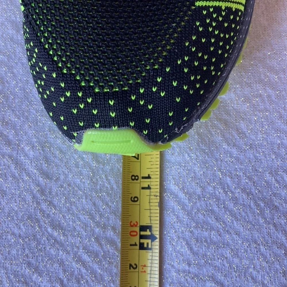 Keep Running green and black athletic comfortable shoes Size 9